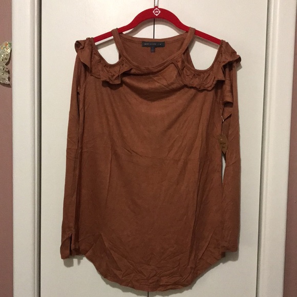 Cold shoulder shirt - Picture 2 of 3